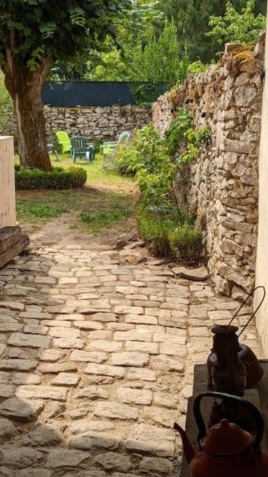 Logis Des Fees, Spa, Piscine Et Jardin Baugé Exterior foto